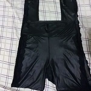--SOLD--Legging/pants w/lace on side